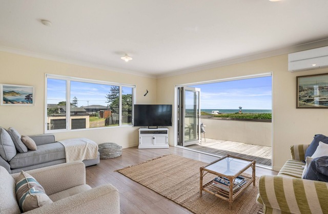Otaki Beach Haven - Otaki Beach Holiday Unit