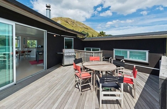 Otama Oceanview Paradise