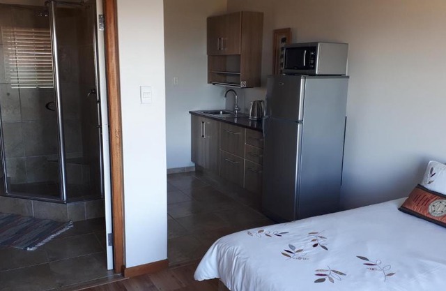 Oubaai Ocean View Private Self catering rooms Herolds Bay