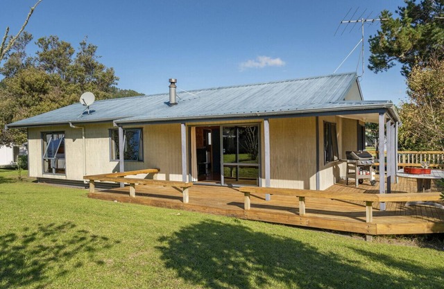 Our Escape - Matarangi Holiday Home