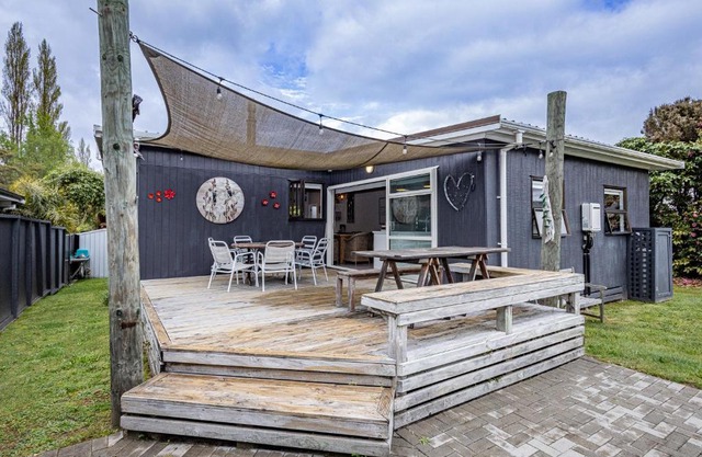 Our Happy Place - Kinloch Holiday Home