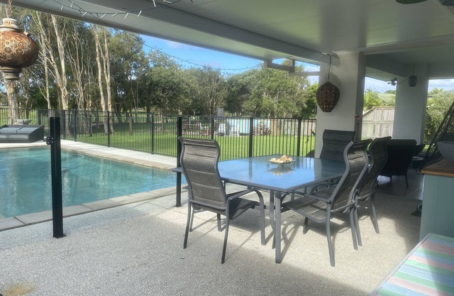 Our retreat at pelican waters, Qld. overlooking the golf course. Pet friendly