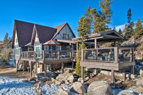 Outdoor Kitchen and Swim Spa 1-Acre Grand Lake Home