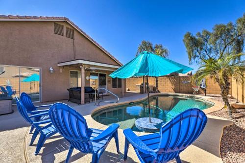 Outdoor Kitchen, Heated Pool Gilbert Retreat!