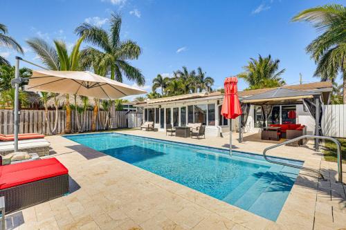 Outdoor Oasis with Private Pool Dania Beach Retreat