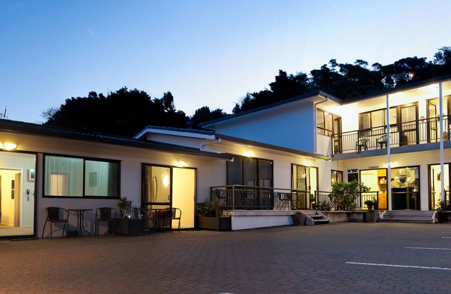 Outrigger Motel