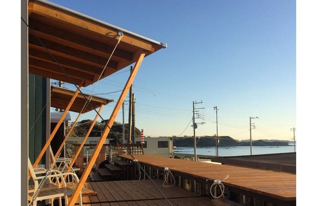 Overlooking the sea all three cozy mobile homes / Yokosuka Kanagawa