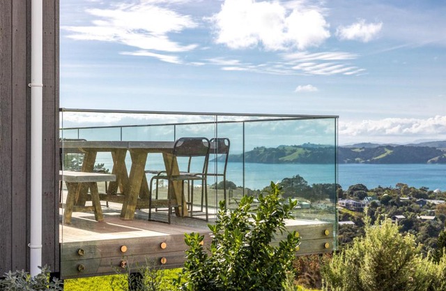 Overview - Stay Waiheke