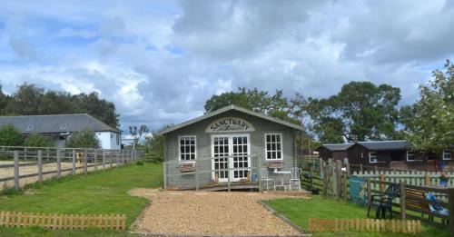 Owls Nest Log Cabin