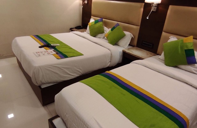 Oxford Hotel Powai