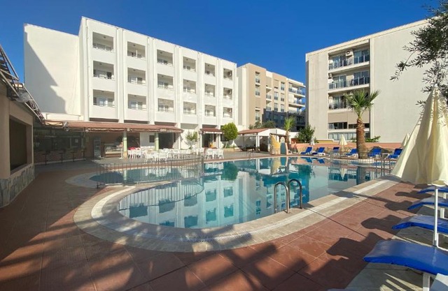 Oya Family Suites