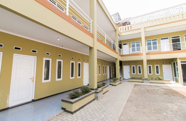 OYO 1078 Fakhira Residence