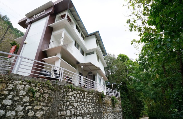 OYO 11757 Aruvi Annex