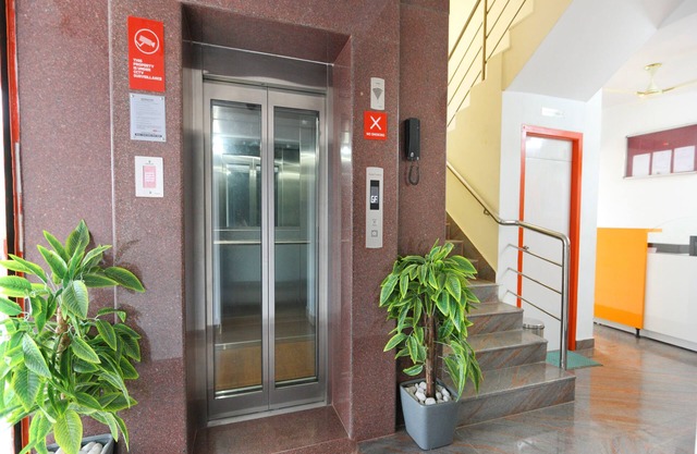 OYO 12831 ITS South East Residency