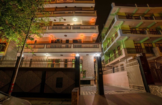 OYO 14246 Onella Rooms