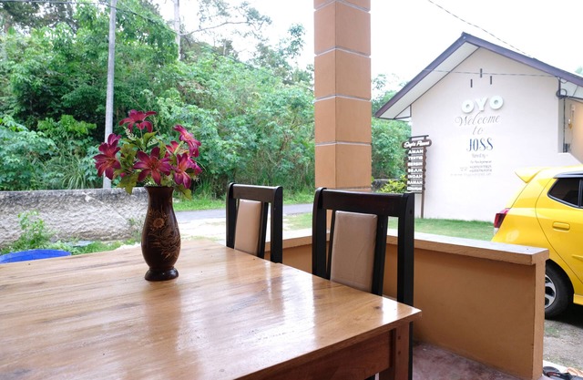 OYO 1851 Homestay Joss