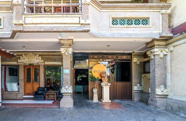 OYO 1927 Hotel Candra Adigraha