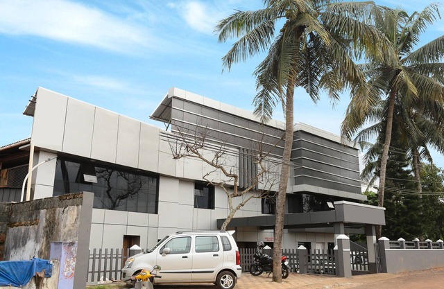 OYO 23116 Gino Tourist Home