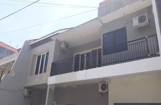 OYO 2342 Asti Residence 1