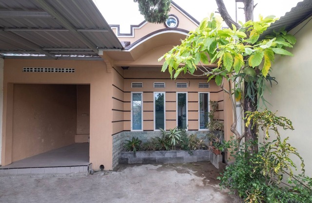 OYO 2394 Hotel Brosta