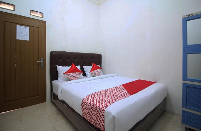 OYO 2593 Mawar Homestay