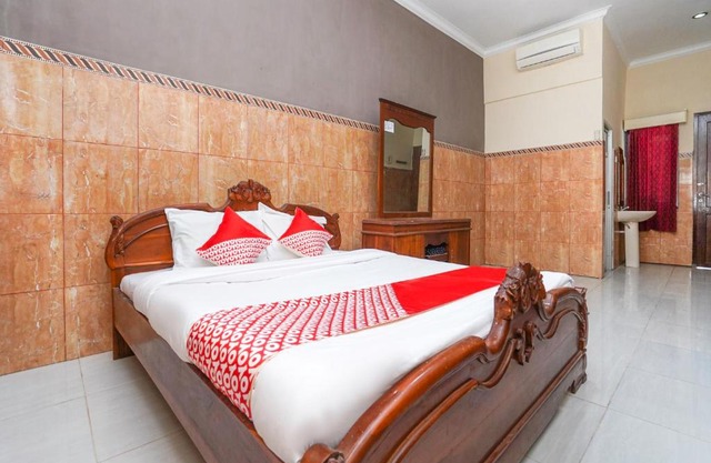 OYO 2715 Hotel Madinah Syariah