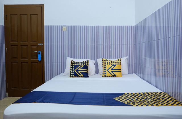 OYO 2766 Kezia Kost