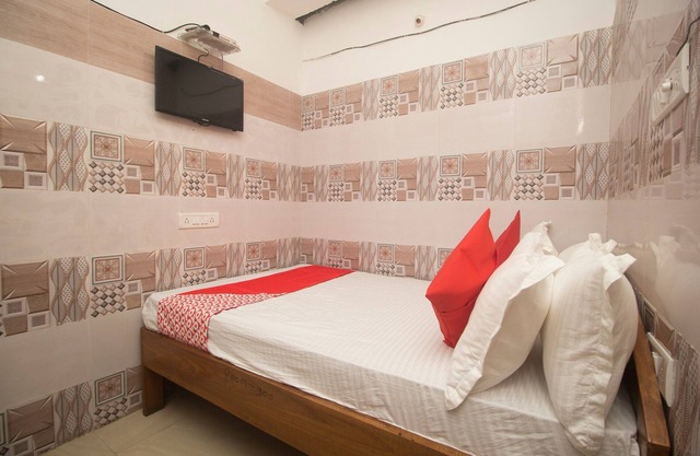 OYO 27701 Hotel Kshounish Residency