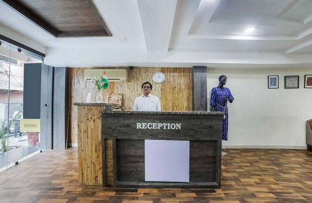 OYO 28783 Hotel Vaishali