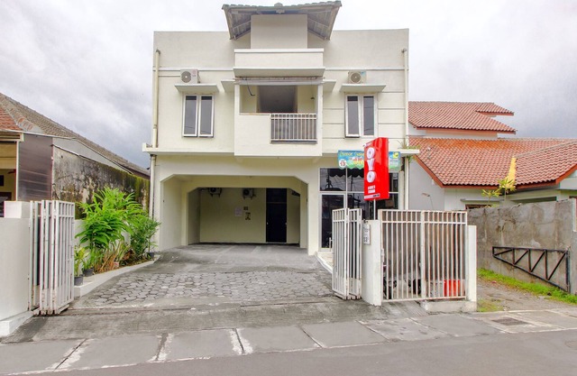 OYO 3083 D Kost 3 Syariah