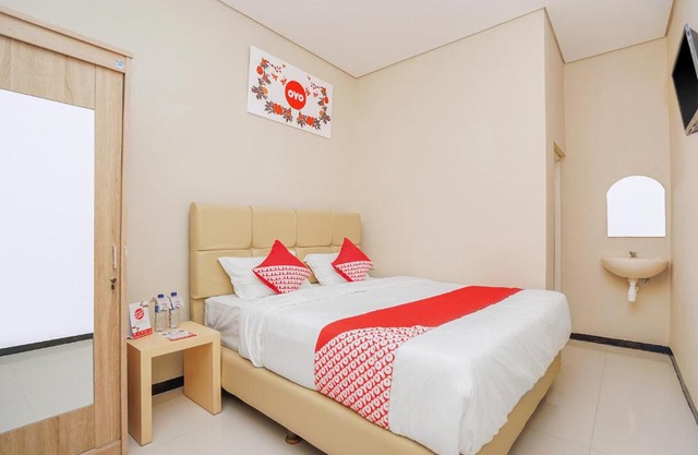 OYO 331 Osuko Residence
