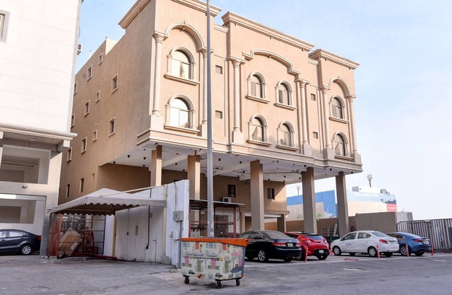 OYO 427 Nujoom Al Sharqia 2