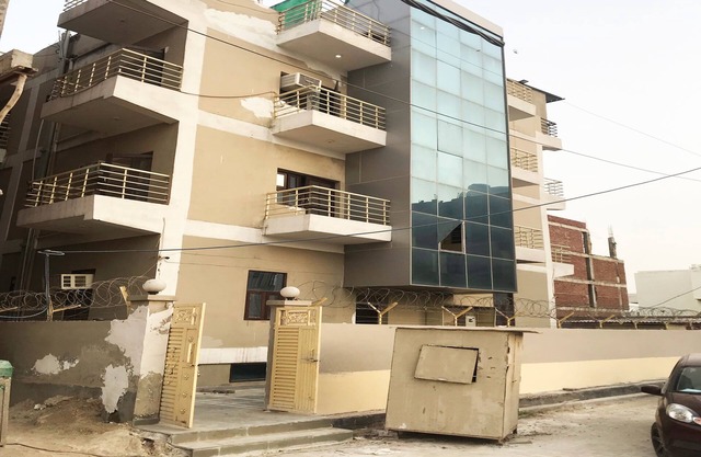 OYO 44000 The Nest - Knowledge Park