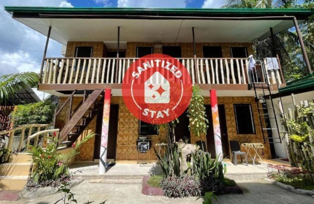 OYO 796 Southpoint Hostel And Restobar