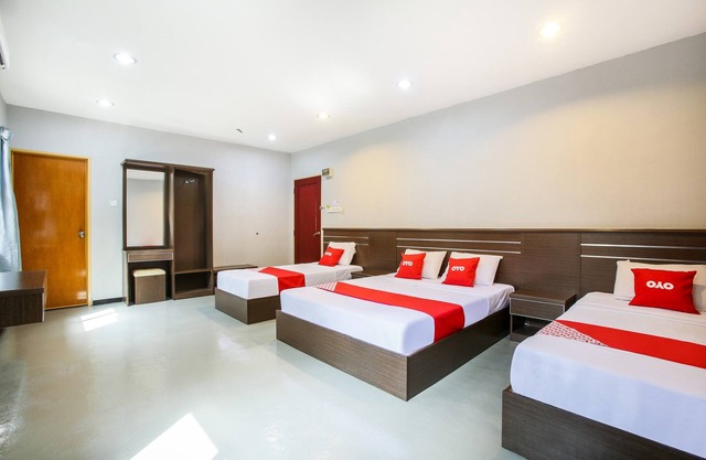 OYO 89660 Raudhah Inn Hotel