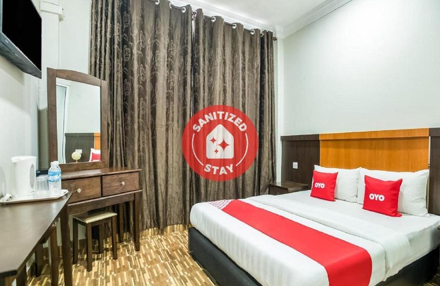OYO 89712 Grand Inn