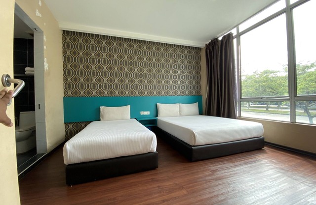 OYO 89752 7 Days Express Hotel