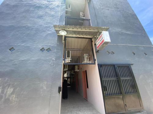 OYO 90111 Almeerah Homestay Syariah Near RS Hermina