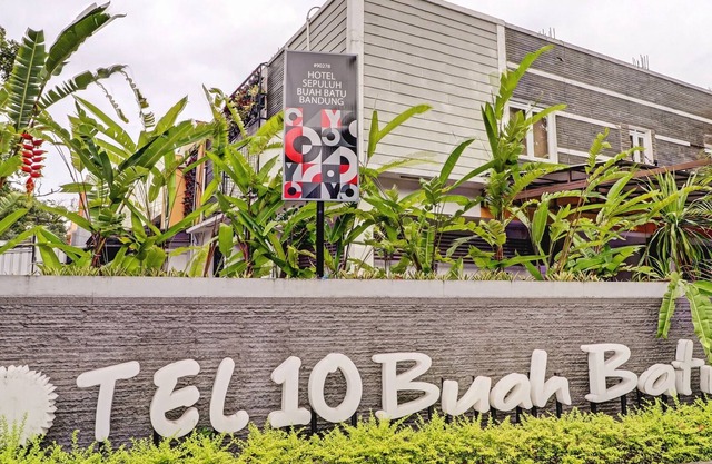OYO 90278 Hotel Sepuluh Buah Batu