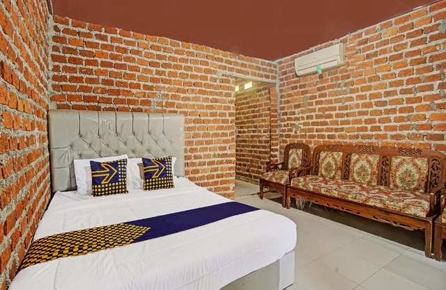 OYO 90279 Wartawan De Mansion