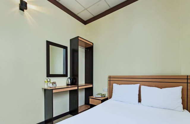 OYO 90282 Hotel Taj seksyen 7