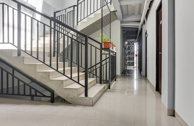 OYO 90305 De Umbrela Mansion Syari'ah Ciputat