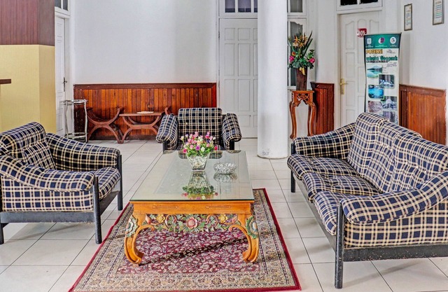 OYO 90483 Homestay Permata Syariah
