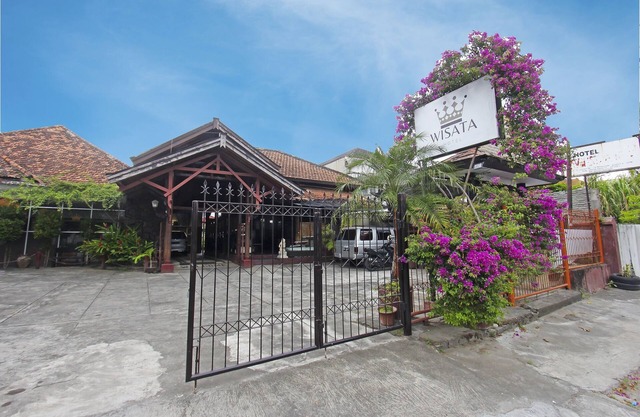 OYO 91516 Wisata Hotel