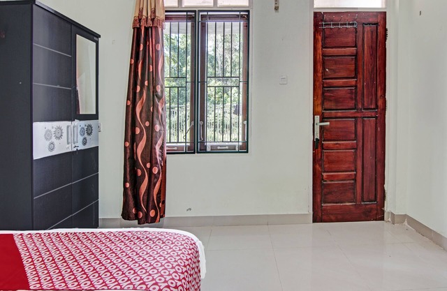 OYO 91642 Fhazel Residence Syariah