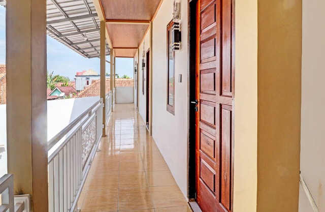 OYO 92054 Gala Residence