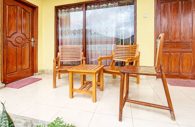 OYO 92142 Ujung Samalas HomestayNearLapangan Sembalun Bumbung