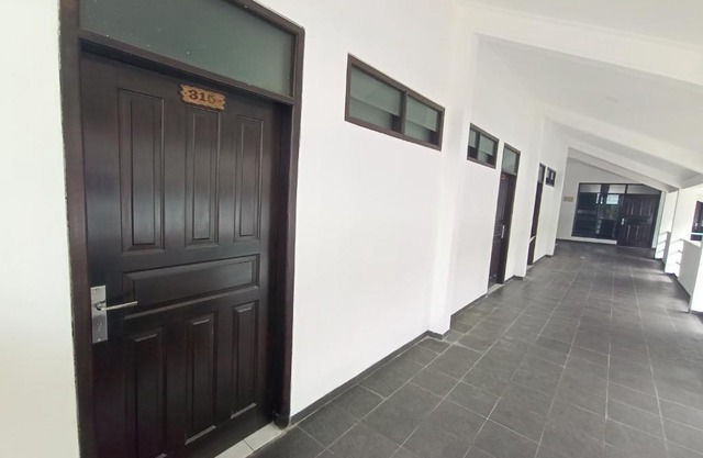 OYO 92324 Hotel Sinar Rejeki