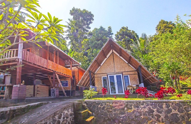 OYO 92419 Rejeng Homestay Near Kerta Gangga Waterfall