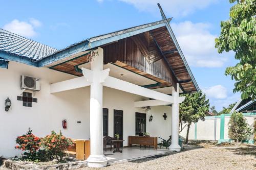 OYO 92762 Wisma Pundu Syariah Near Kantor Camat Kota Besi